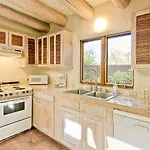 Canyon Road Cassidy Compound Three-Bedroom Holiday Home