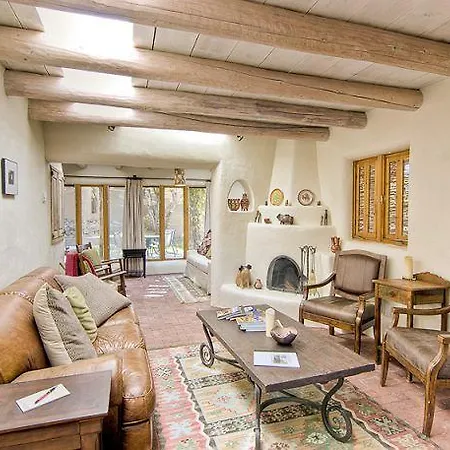 Canyon Road Cassidy Compound Three-bedroom Holiday Holiday home *
