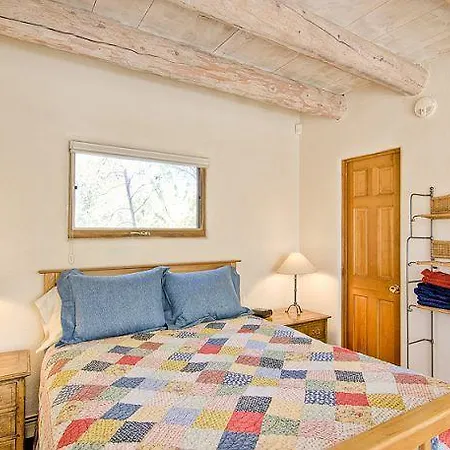 Canyon Road Cassidy Compound Three-bedroom Holiday Holiday home Santa Fe